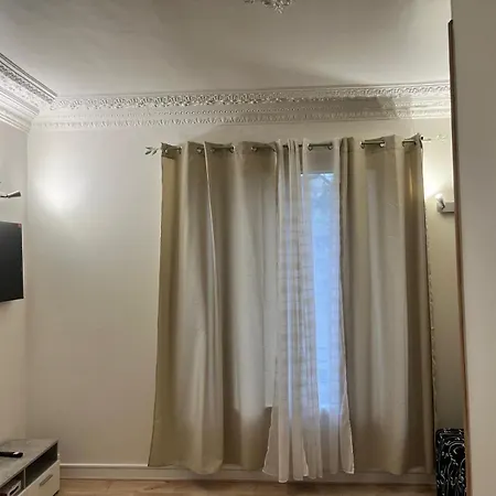 Apartment F2 De 35 M2 Idealement Situe A